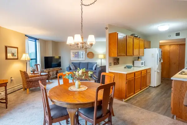6615 Lake Shore Drive S #917, Richfield, MN 55423