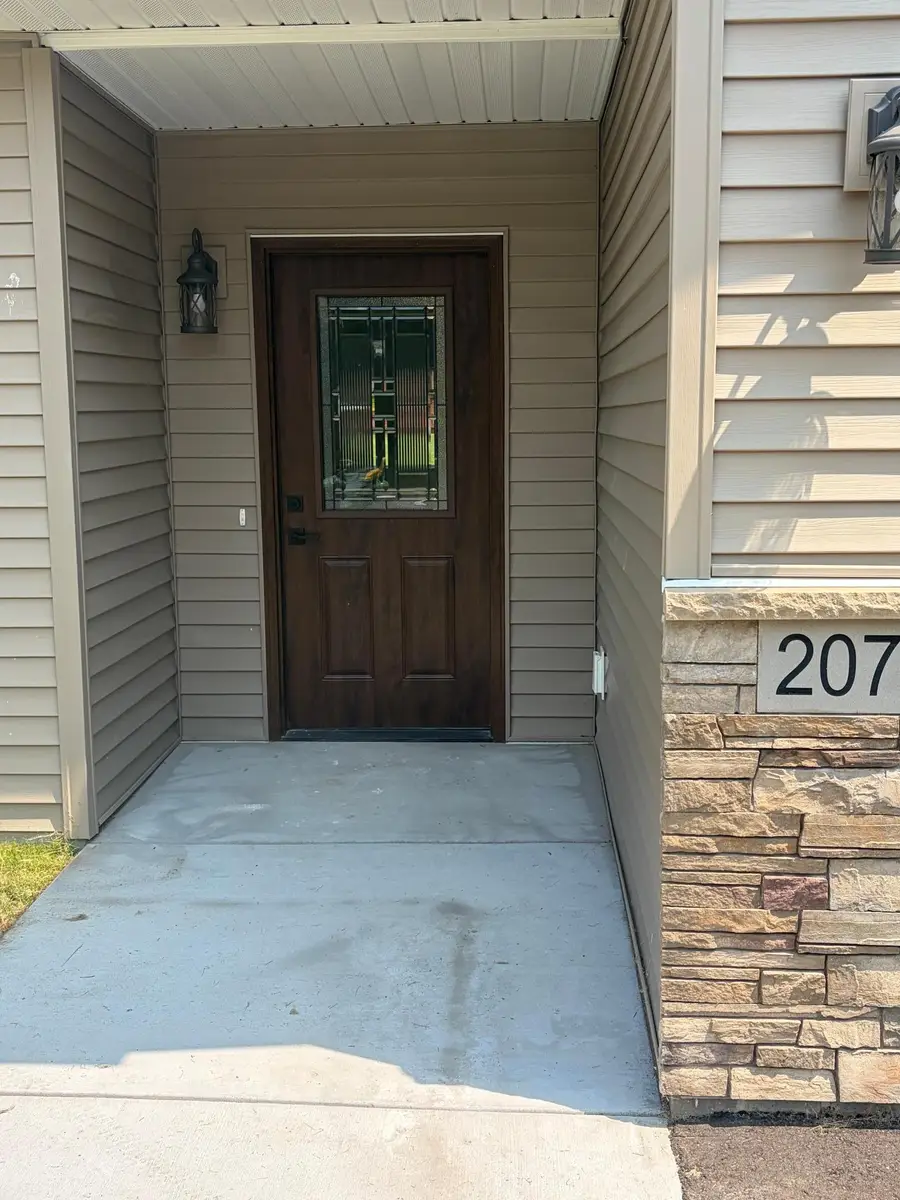 2075 Langston Lane Ne, Saint Michael, MN 55376 - #2