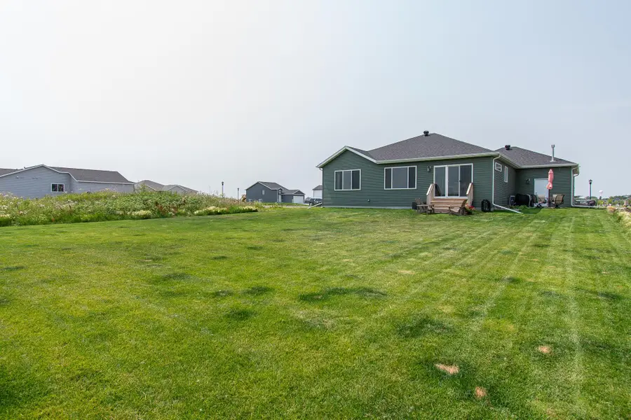 418 Lionheart Drive, Horace, ND 58047 - #3
