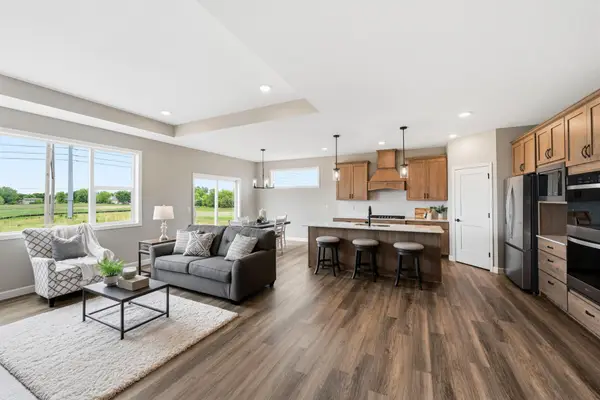 4617 89th Street Ne, Monticello, MN 55362