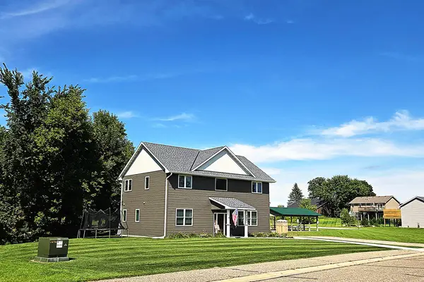 864 Beech Lane S, Annandale, MN 55302