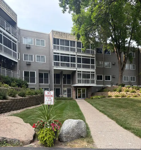 135 Viking Drive E #309, Little Canada, MN 55117