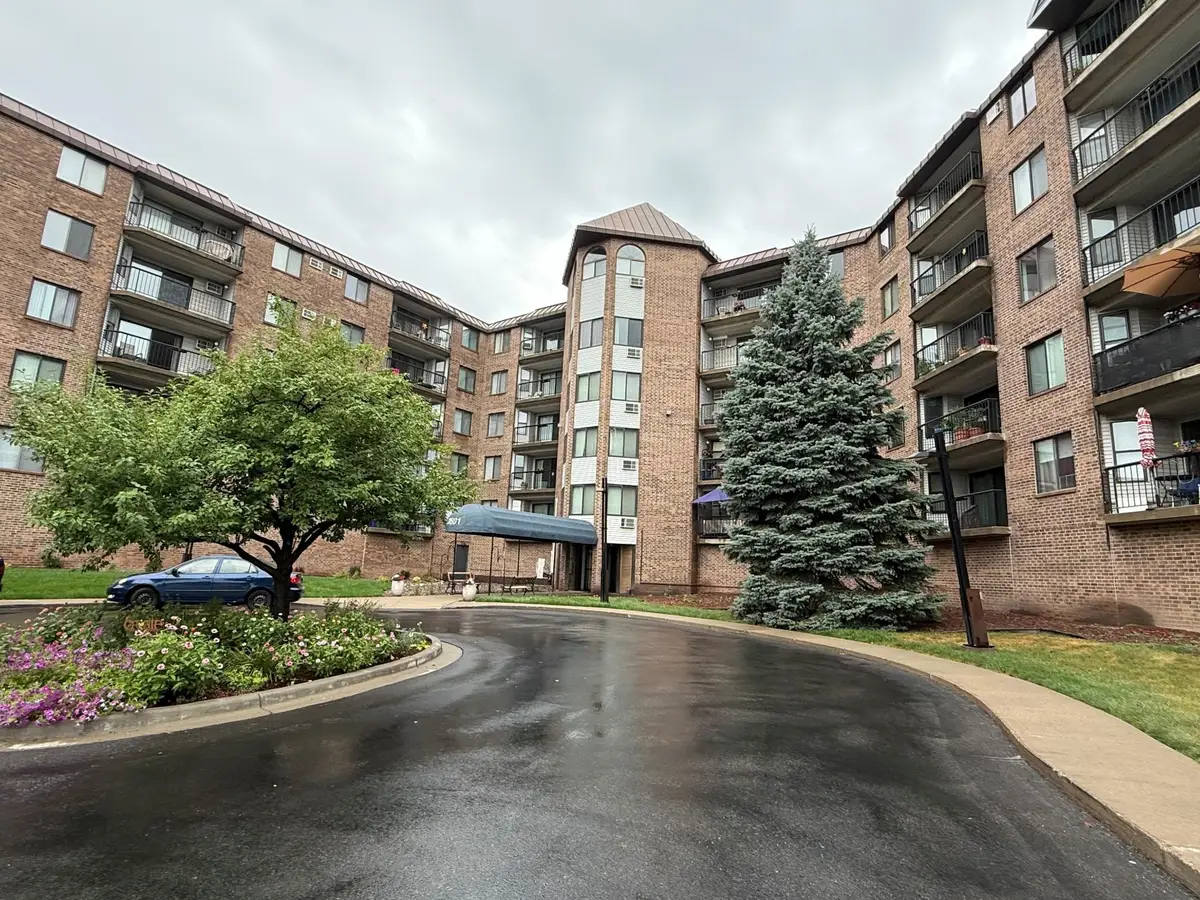 2601 Kenzie Terrace #528, Saint Anthony, MN 55418 - #1