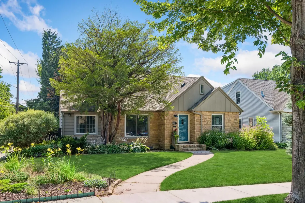 2341 Taft Street Ne, Minneapolis, MN 55418 - #1