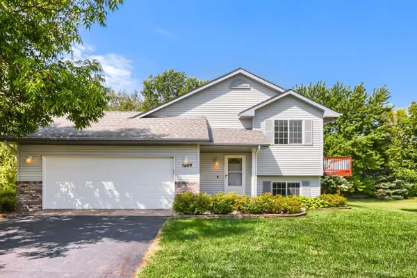 1209 Roberts Road, Buffalo, MN 55313