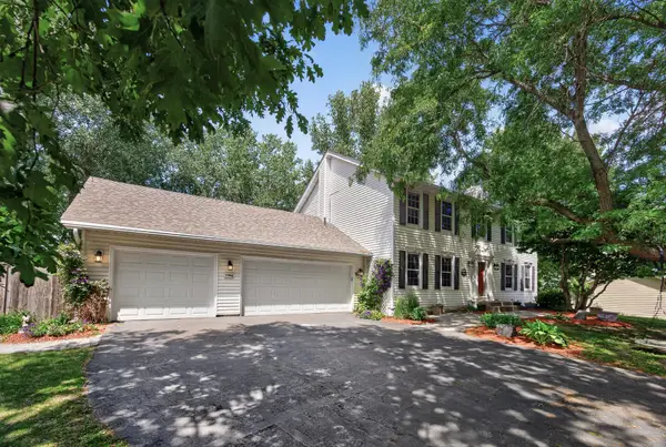 17664 Kettering Trail, Lakeville, MN 55044