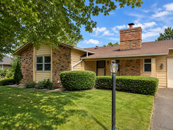 6116 Oakwood Road, Woodbury, MN 55125