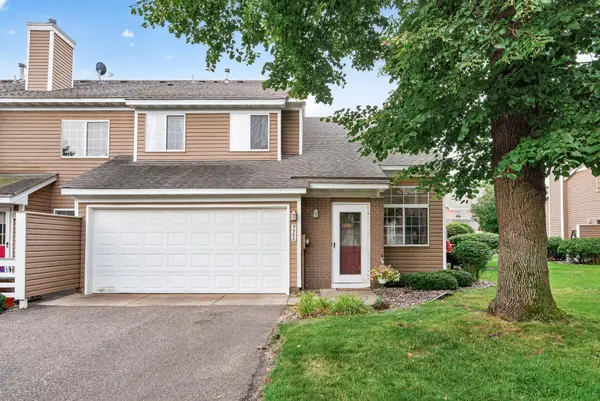 9966 Fillmore Street Ne, Blaine, MN 55434