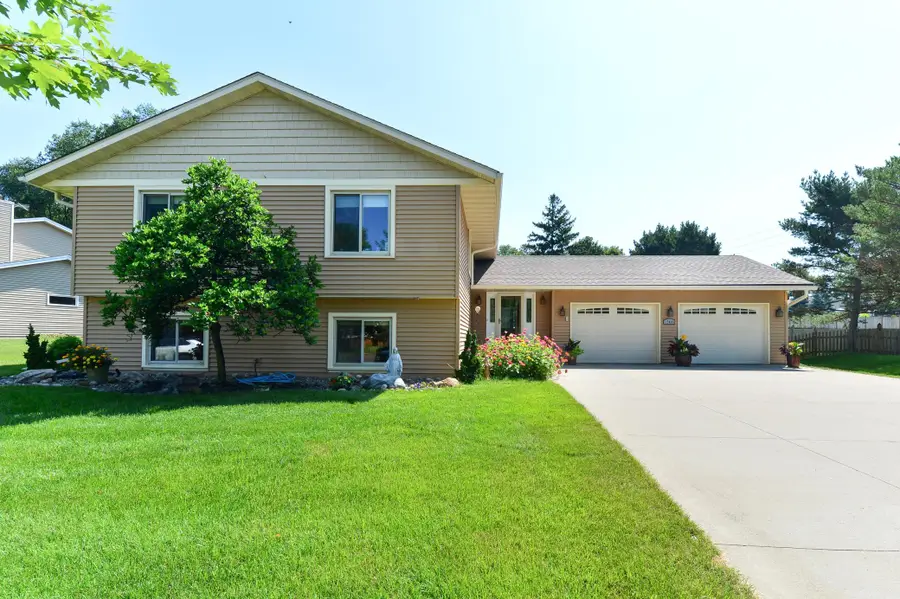 17400 Barrington Court, Minnetonka, MN 55345 - #2