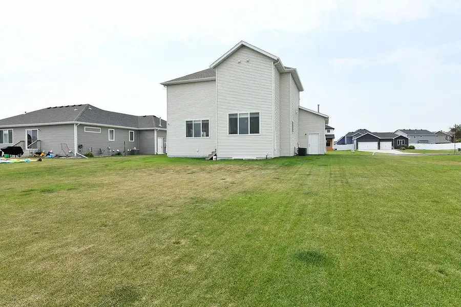 6719 Smylie Lane S, Fargo, ND 58104 - #3