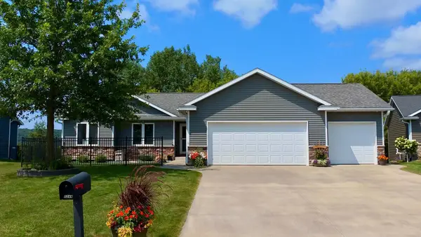 1244 Lone Stone Court Se, Chatfield, MN 55923