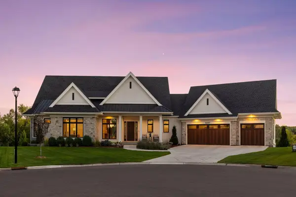 16307 46th Court N, Plymouth, MN 55446