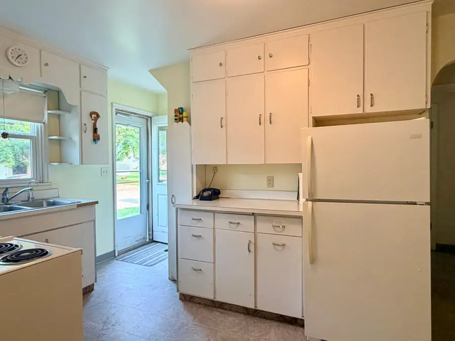 217 Iowa Avenue, Hoffman, MN 56339 - #3