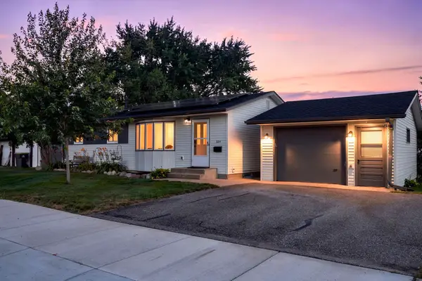 224 W 3rd Street, Waconia, MN 55387