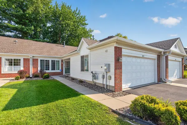 10478 Bay View Lane, Woodbury, MN 55129