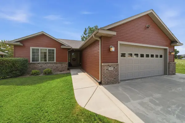 1407 Woodland Way, Lake City, MN 55041