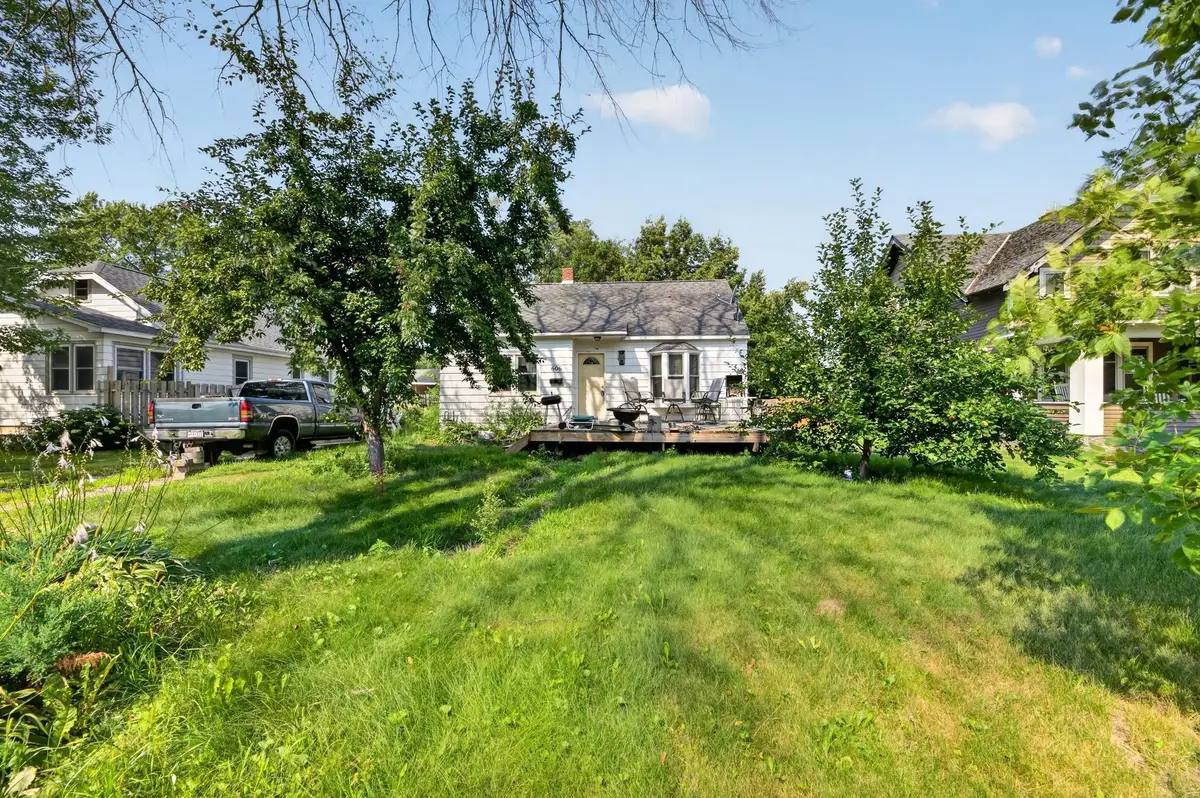 606 S Miller Avenue, Litchfield, MN 55355 - #1