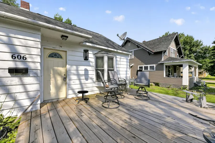 606 S Miller Avenue, Litchfield, MN 55355 - #2