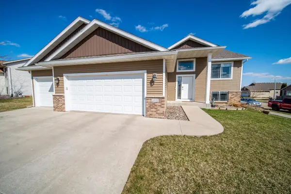 4820 Spire Lane Nw, Rochester, MN 55901