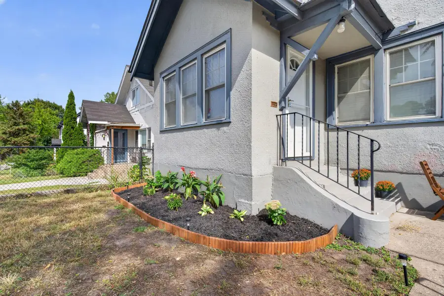 2946 Vincent Avenue N, Minneapolis, MN 55411 - #2