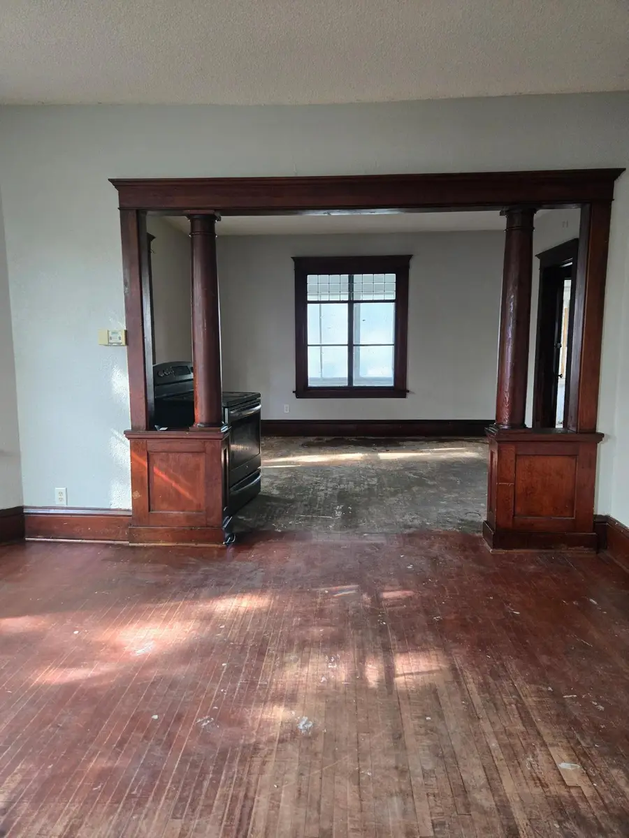 1105 Trott Avenue Sw, Willmar, MN 56201 - #3