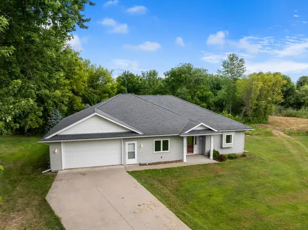 608 Parkview Circle, Delano, MN 55328