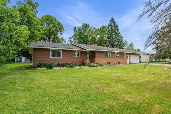 628 E Wisconsin Avenue, Barron, WI 54812