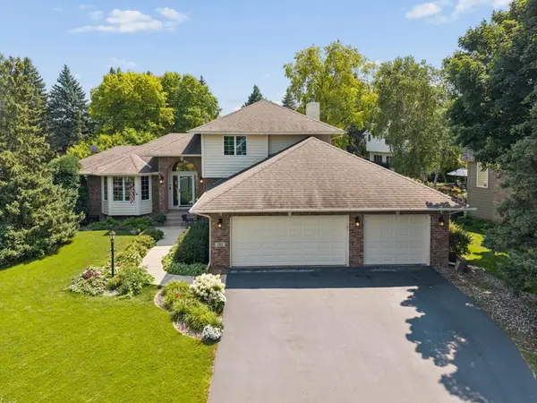 191 South Shore Court, Chanhassen, MN 55317