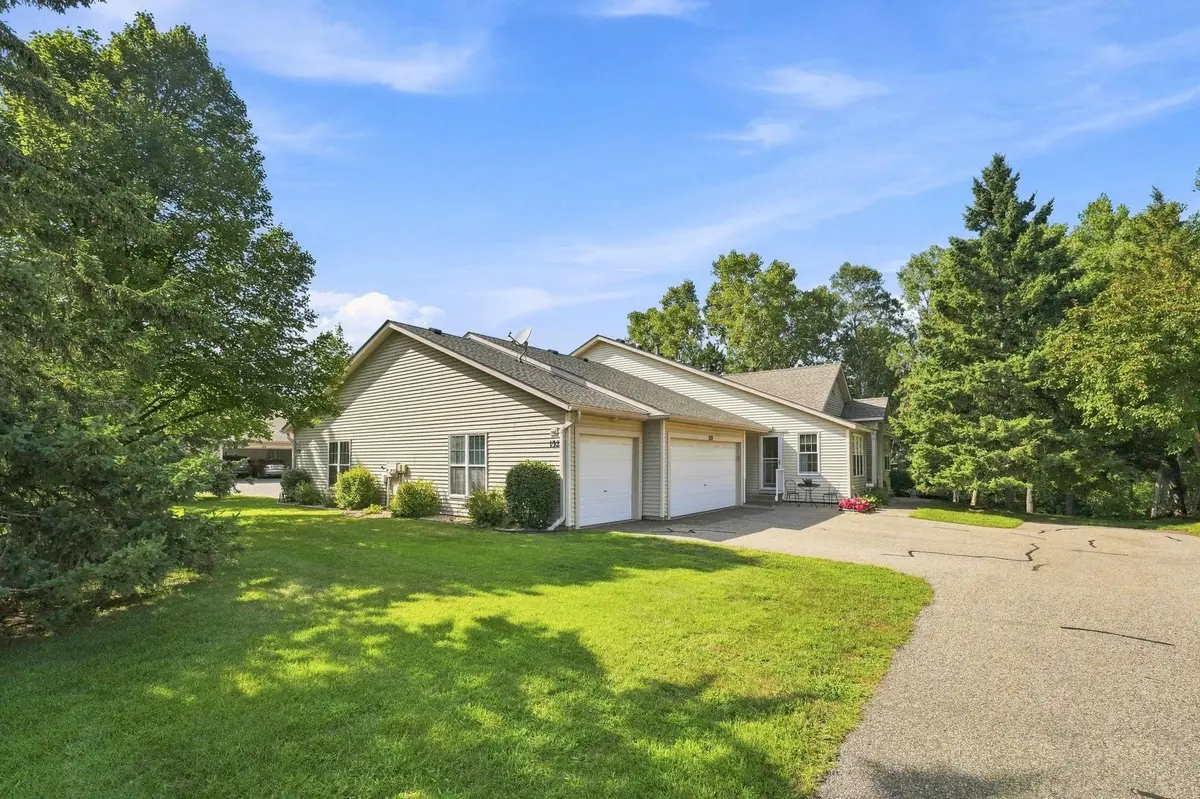 132 Wedgewood Court, Mahtomedi, MN 55115 - #1