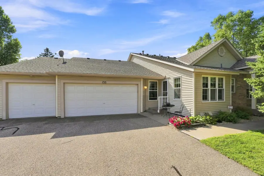 132 Wedgewood Court, Mahtomedi, MN 55115 - #2