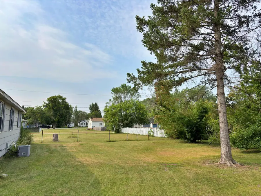 614 2nd Street W, Park Rapids, MN 56470 - #2