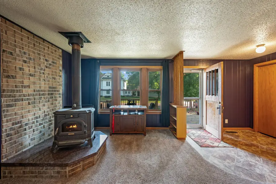312 W 2nd Street, Blue Earth, MN 56013 - #3