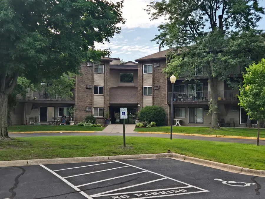 3425 Golfview Drive #115, Eagan, MN 55123 - #2