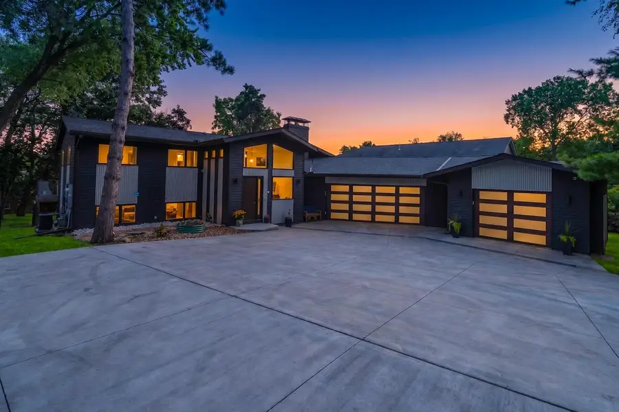 2968 W Owasso Boulevard, Roseville, MN 55113 - #3