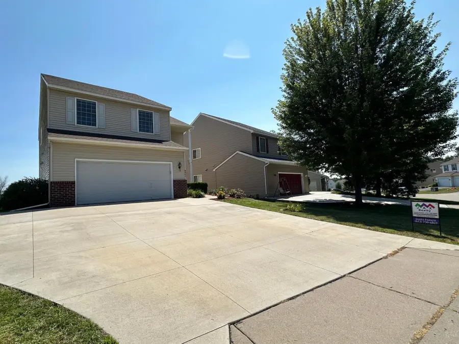 8497 Savanna Oaks Lane, Woodbury, MN 55125 - #2