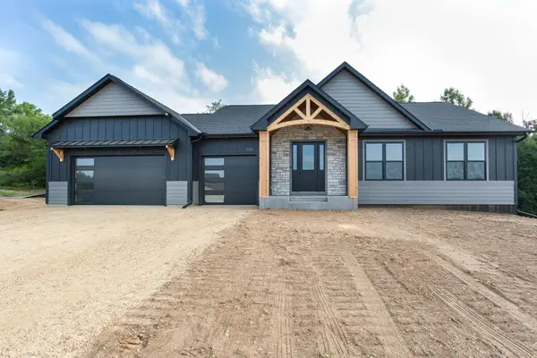 251 Saddle Ridge Lane, Troy Twp, WI 54022