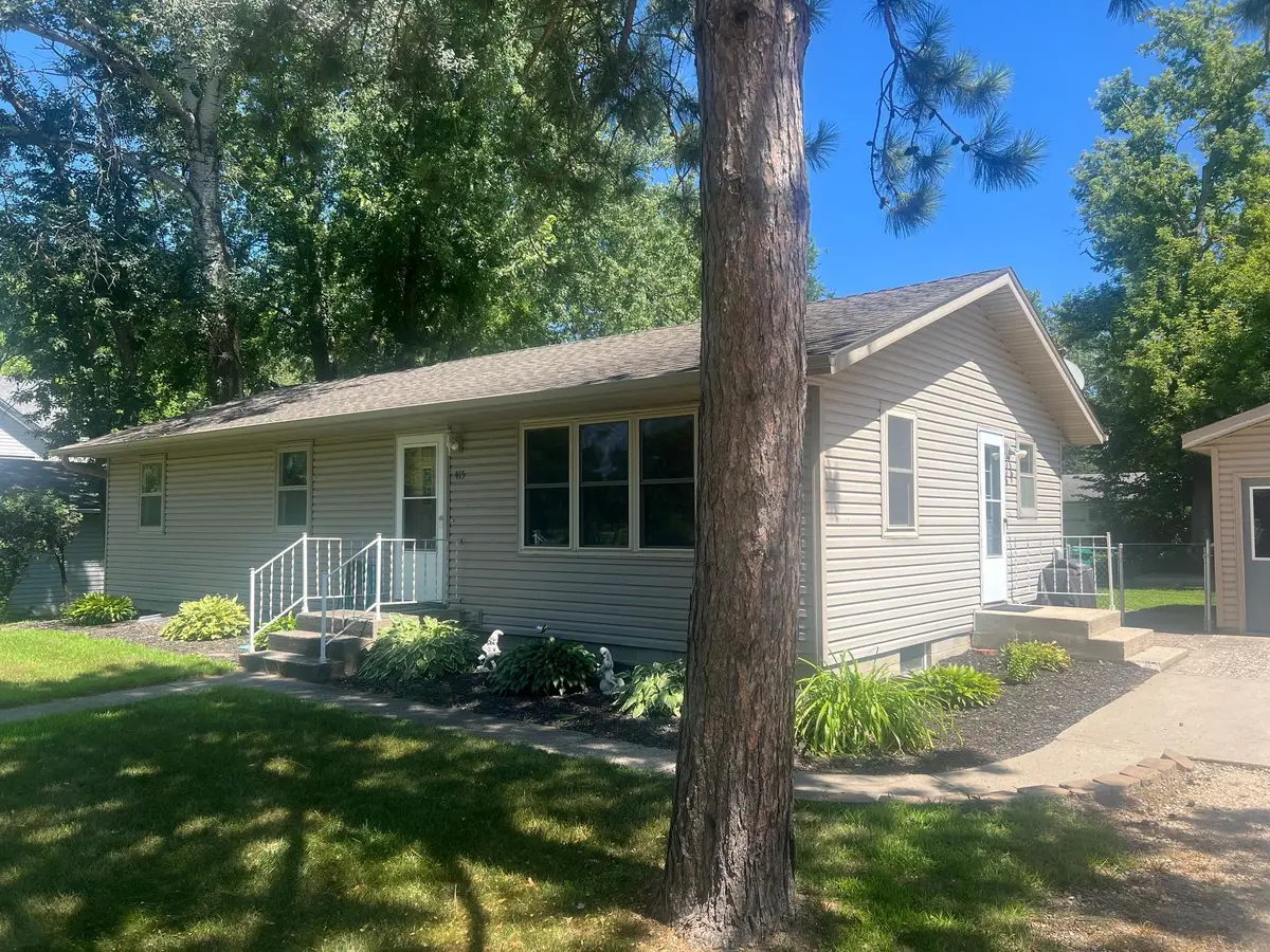 415 S Yale Avenue, Litchfield, MN 55355 - #1