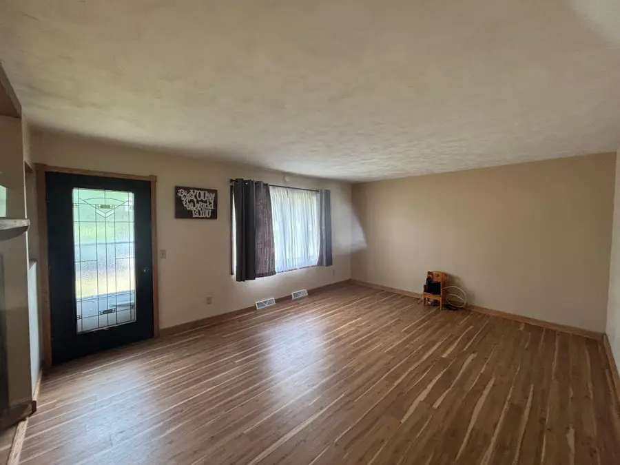 430 5th Street W, Browerville, MN 56438 - #2