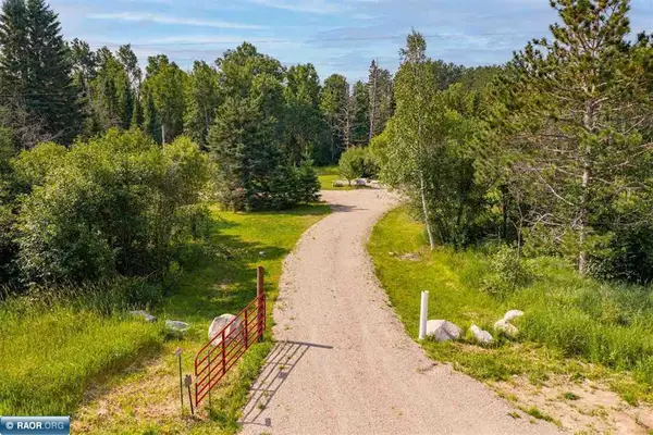 8440 N Hayland Road, Embarrass, MN 55732