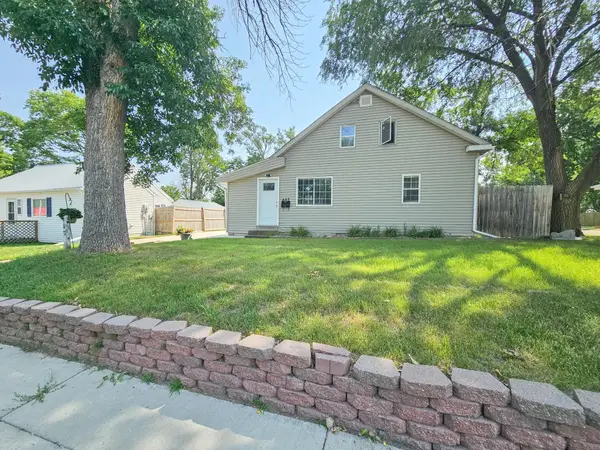 407 S 2nd Street, Marshall, MN 56258
