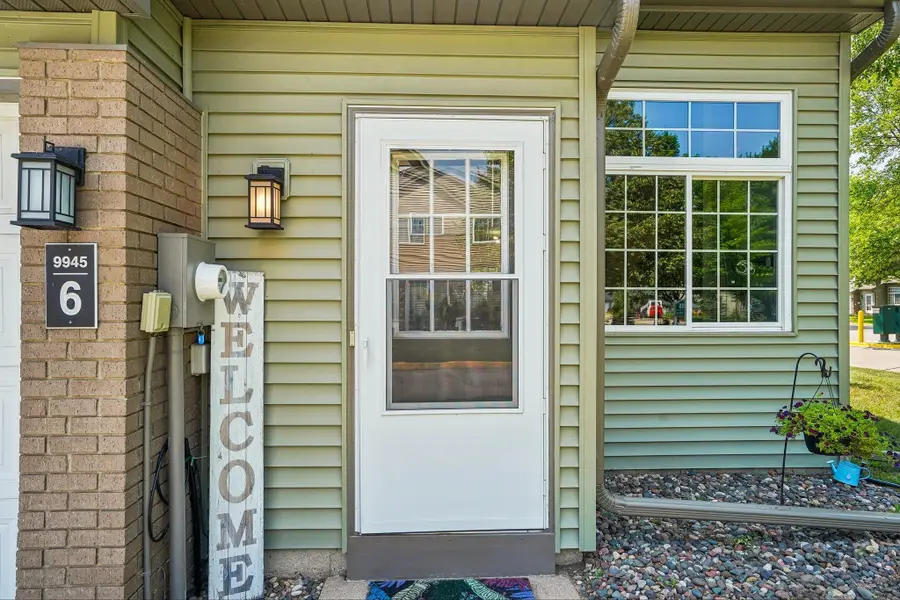 9945 Russell Avenue N #6, Brooklyn Park, MN 55444 - #2