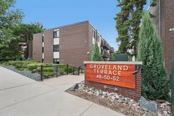 52 Groveland Terrace #A412, Minneapolis, MN 55403