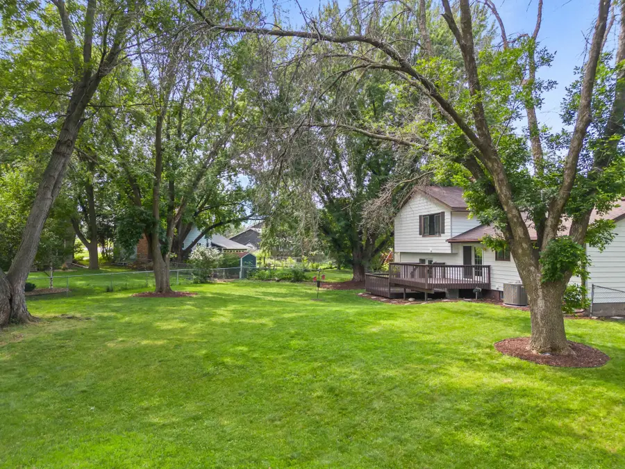8233 Nevada Circle, Bloomington, MN 55438 - #3