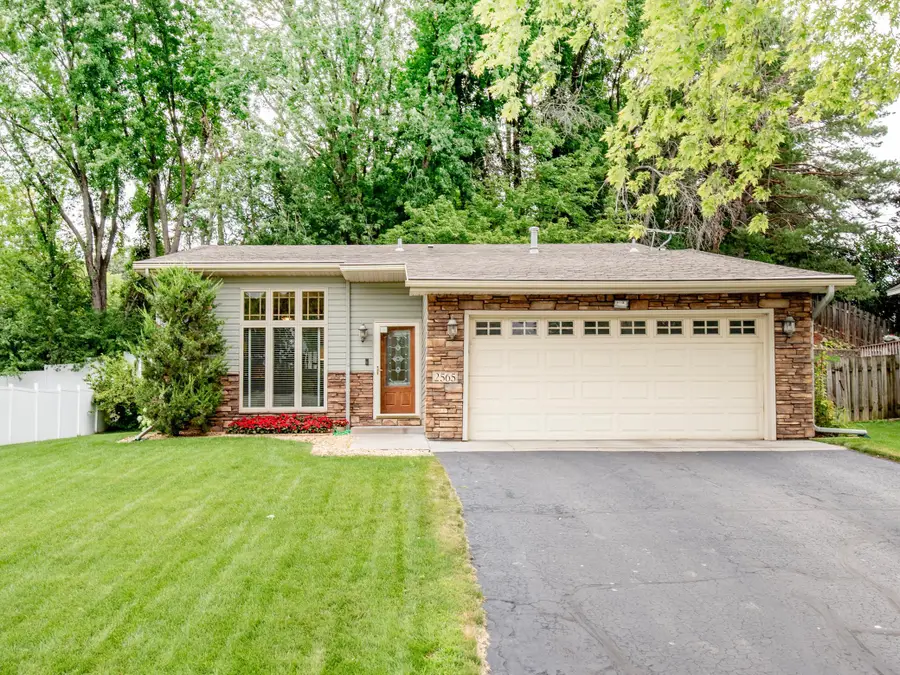 2565 Cochrane Drive, Woodbury, MN 55125 - #3