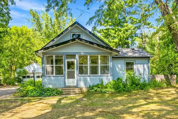328 3rd Street Se, Braham, MN 55006