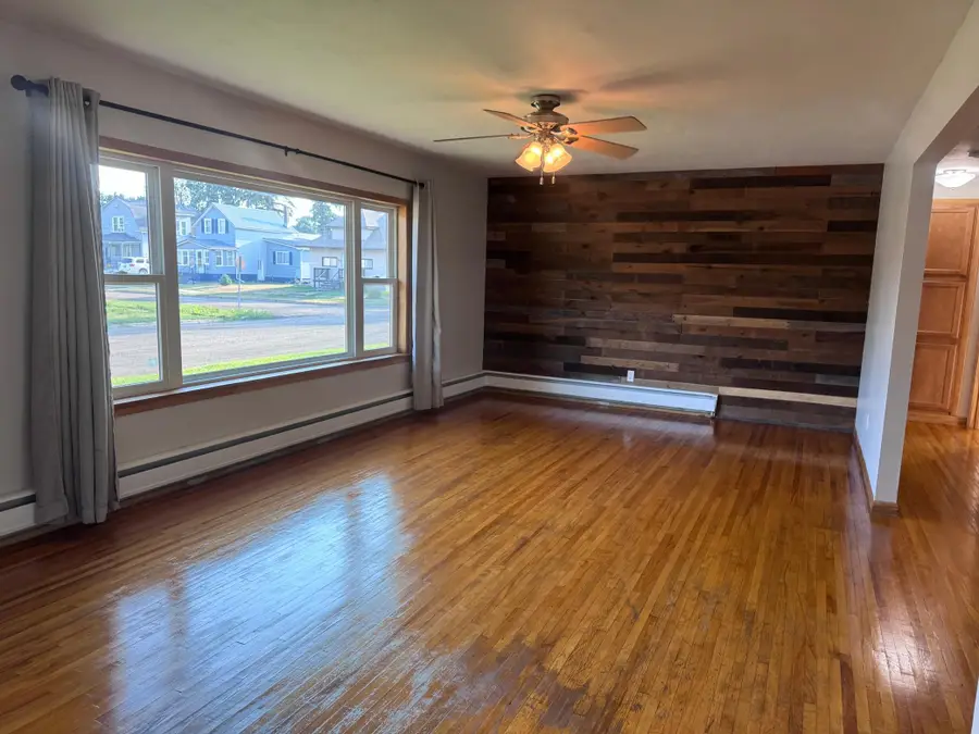 101 2nd Avenue E, Lisbon, ND 58054 - #2