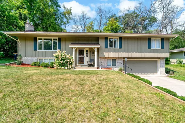 12708 Parkwood Drive, Burnsville, MN 55337