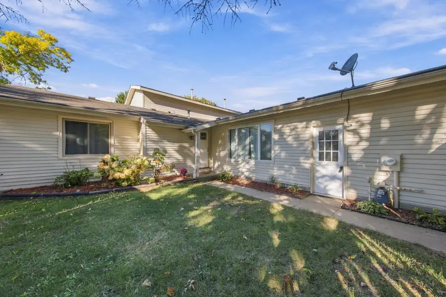 1096 Carmel Court, Shoreview, MN 55126 - #2