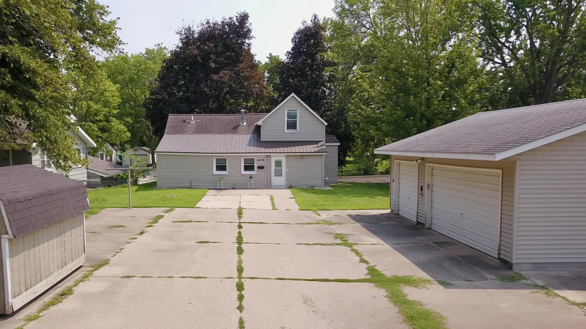 466 Bluff Street Ne, Hutchinson, MN 55350 - #1