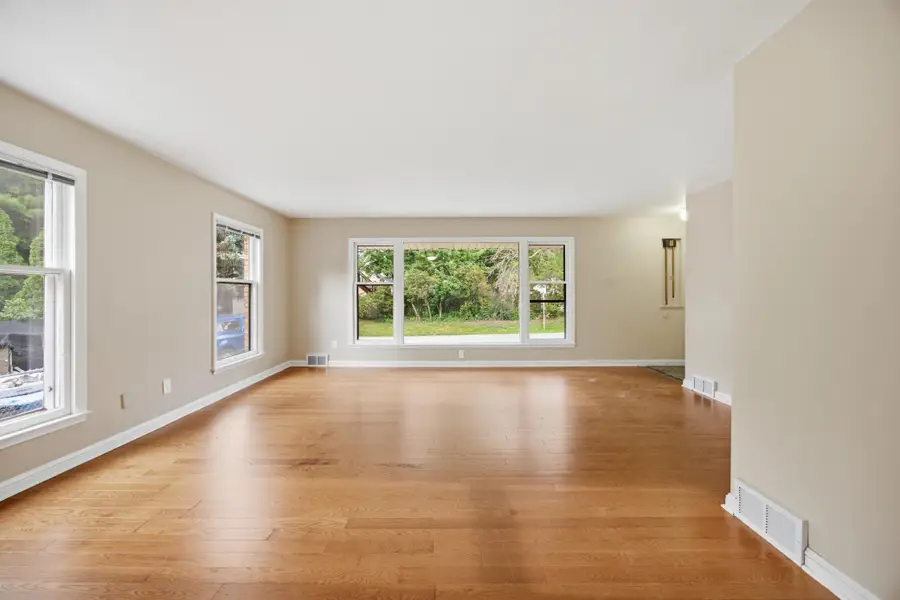 5410 44th Avenue N, Robbinsdale, MN 55422 - #2